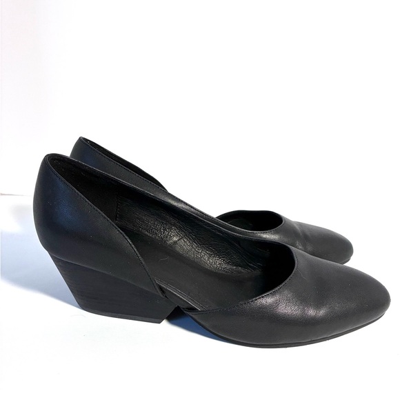 Eileen Fisher ‘Lily Pump’ - Picture 6 of 10